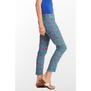 LILLY PULITZER “Worth Skinny Mini” Pants in Bomber Blue Hush Floral size 2